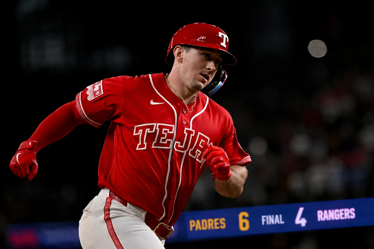Padres Bring Suddenly Loud Bats Into Series Finale Against Rangers as Playoff Race Intensifies