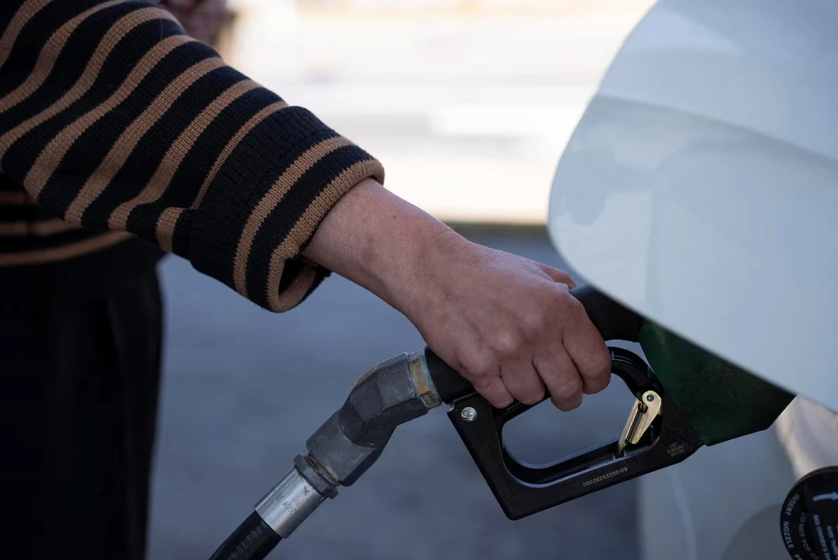 US Gasoline Prices Fall for Sixth Straight Week as Iran Tensions Ease